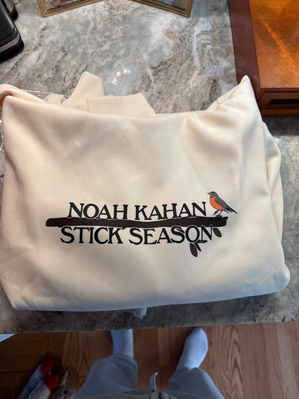 NOAH KAHAN Stick Season Cream Graphic Sweatshirt